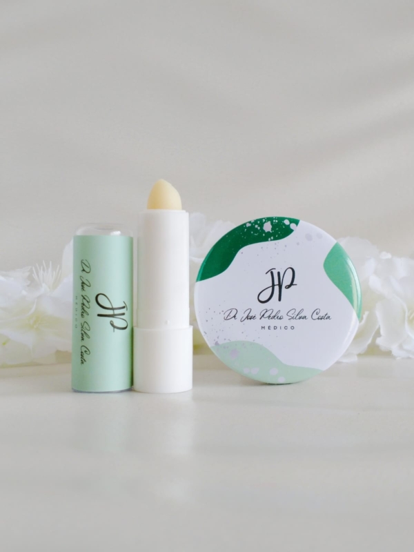 KIT BELEZA | HIDRATANTE LABIAL + ESPELHO DE BOLSA