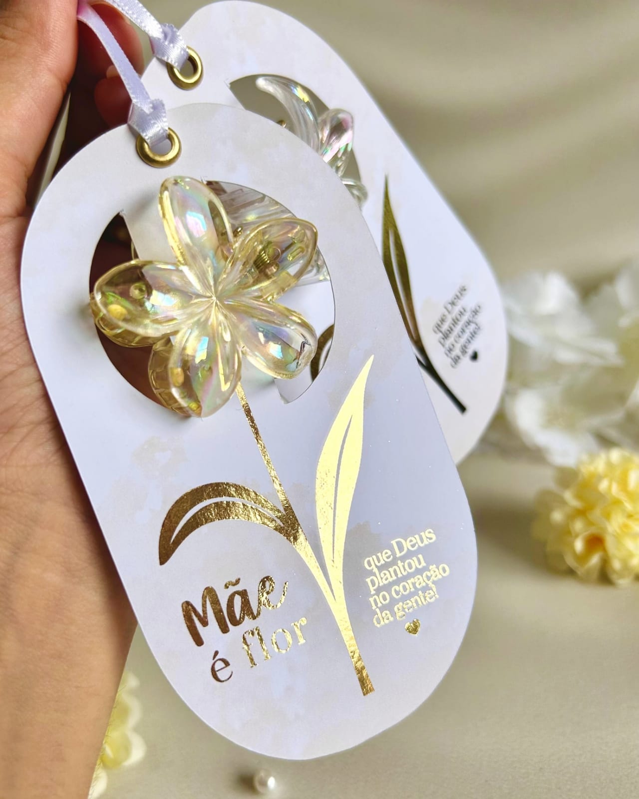 CARTÃO PRESENTE + PRESILHA FLOR CORES SORTIDAS | DIA DAS MÃES - Image 3